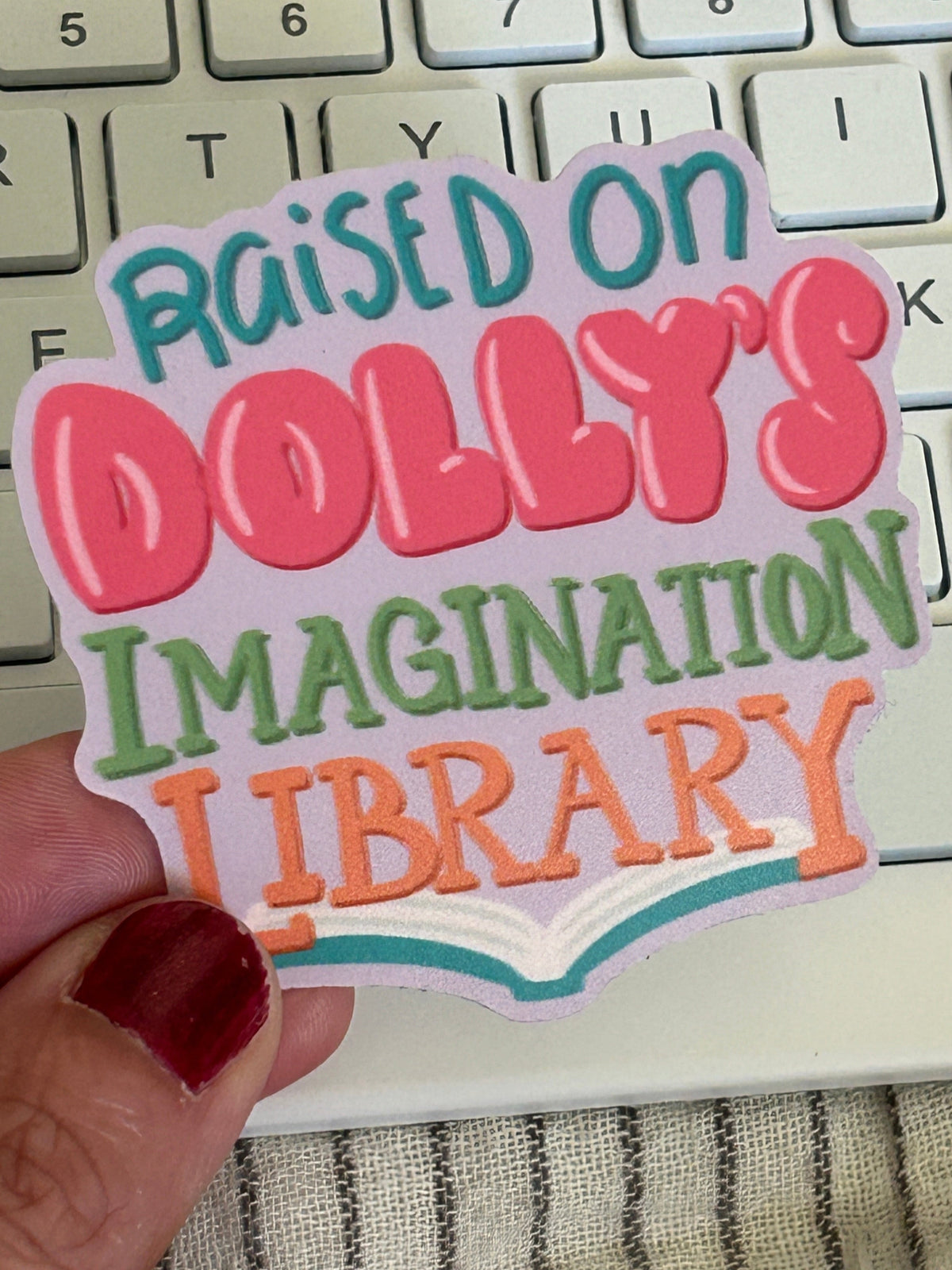 Dolly Parton / “Raised on Dolly’s Imagination Library 2.5” Vinyl Sticker